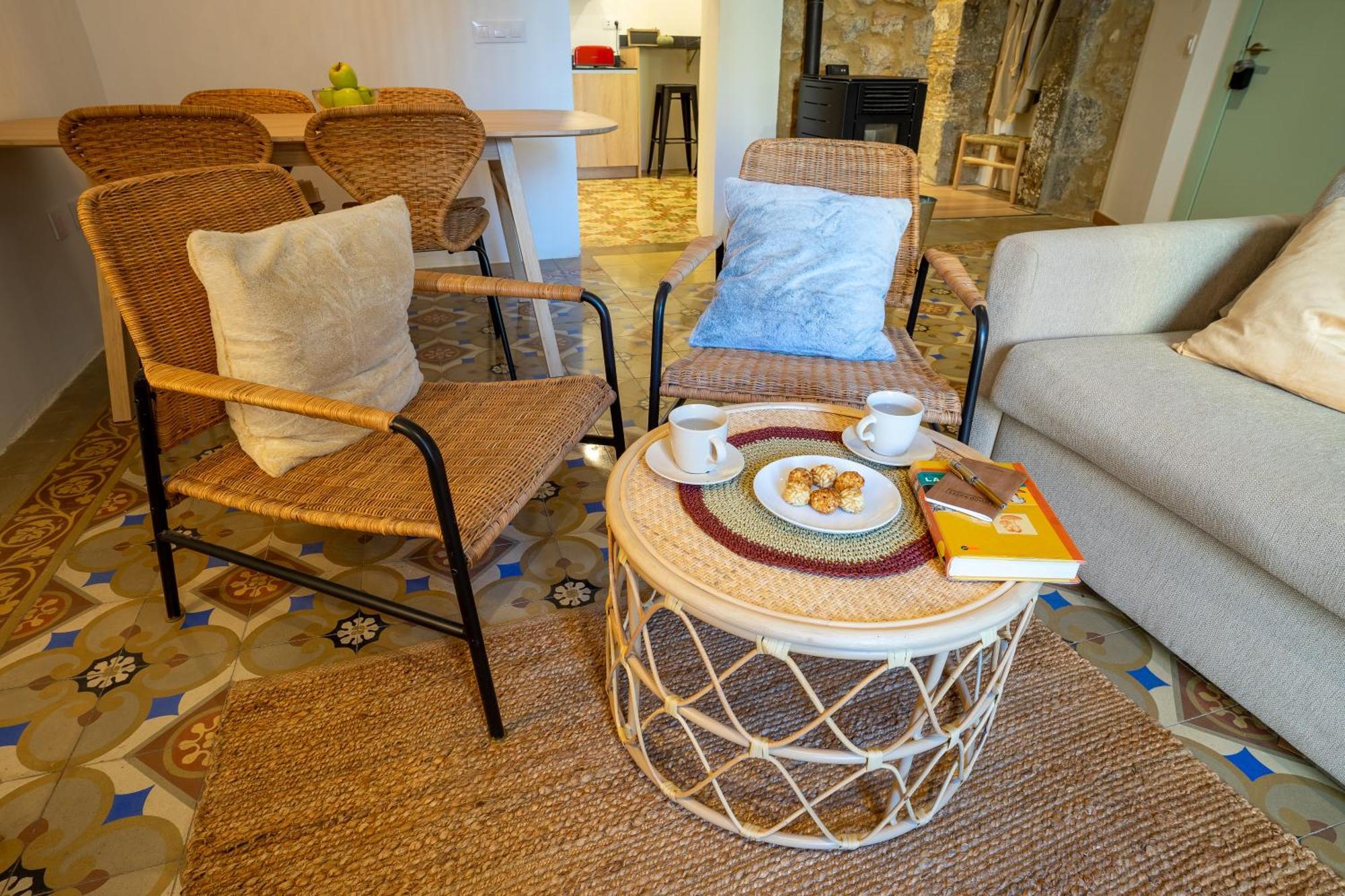 Empordanna, Apartamento Con Encanto En El Corazon Del Emporda ตอร์โรเอยา เด มอนต์กรี ภายนอก รูปภาพ